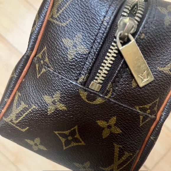 Authentic Louis Vuitton Monogram Cite GM Shoulder Bag M51181 - Picture 5 of 8